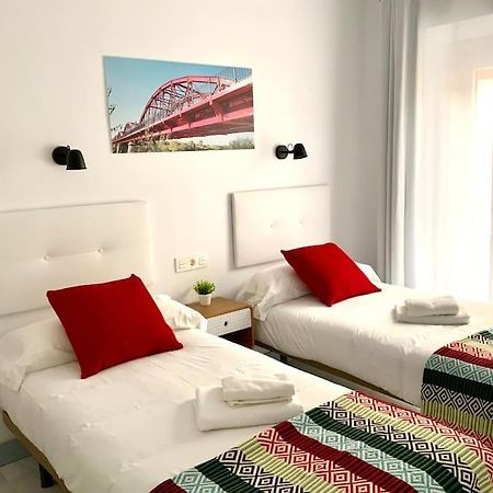 My Home In Triana, Luminoso Y Acogedor Apartamento 세비야 외부 사진