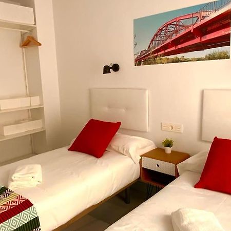 My Home In Triana, Luminoso Y Acogedor Apartamento 세비야 외부 사진