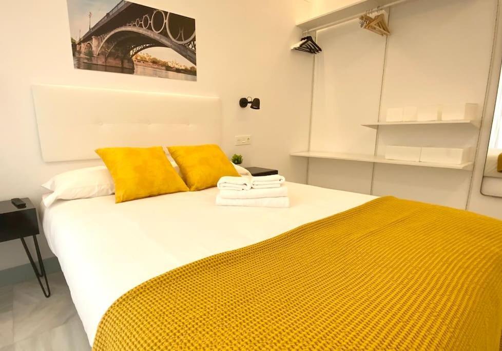 My Home In Triana, Luminoso Y Acogedor Apartamento 세비야 외부 사진