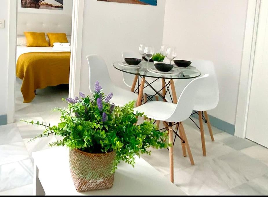 My Home In Triana, Luminoso Y Acogedor Apartamento 세비야 외부 사진