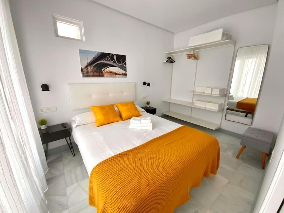 My Home In Triana, Luminoso Y Acogedor Apartamento 세비야 외부 사진