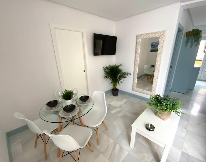 My Home In Triana, Luminoso Y Acogedor Apartamento 세비야 외부 사진